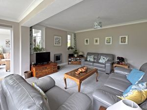 Photo 26- click for photo gallery